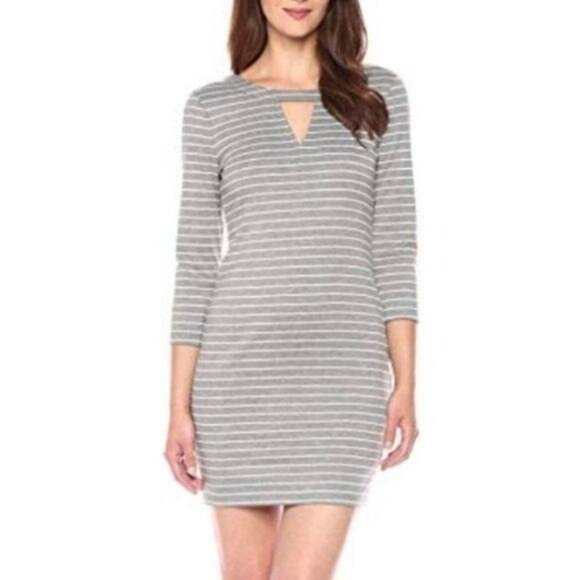 Jack BB Dakota Grey Striped 3/4 Sleeve V-Neck V-Back Bodycon Mini Dress Sz Small - Picture 1 of 10